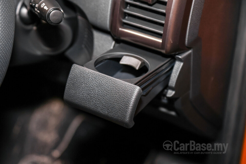 Mitsubishi Triton Mk3 (2024) Interior