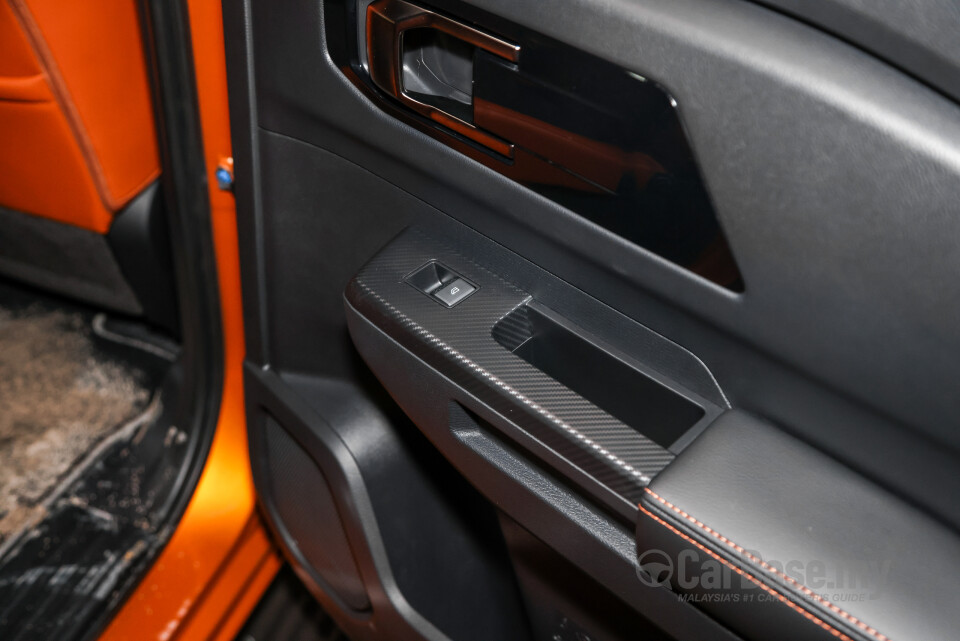 Mitsubishi Triton Mk3 (2024) Interior