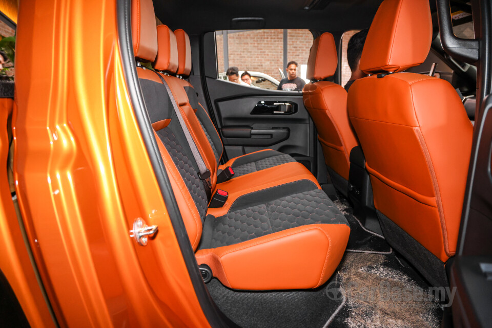 Mitsubishi Triton Mk3 (2024) Interior