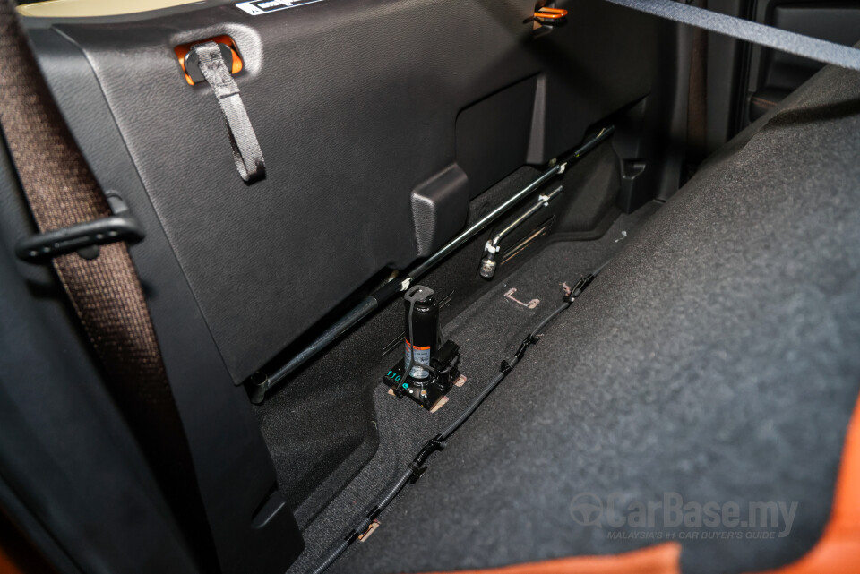Mitsubishi Triton Mk3 (2024) Interior