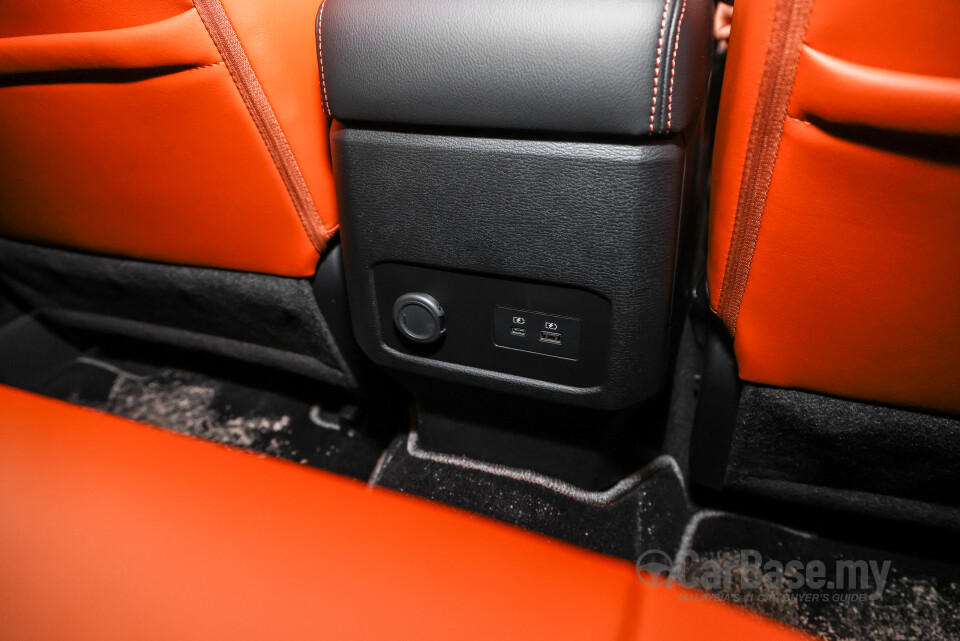 Mitsubishi Triton Mk3 (2024) Interior