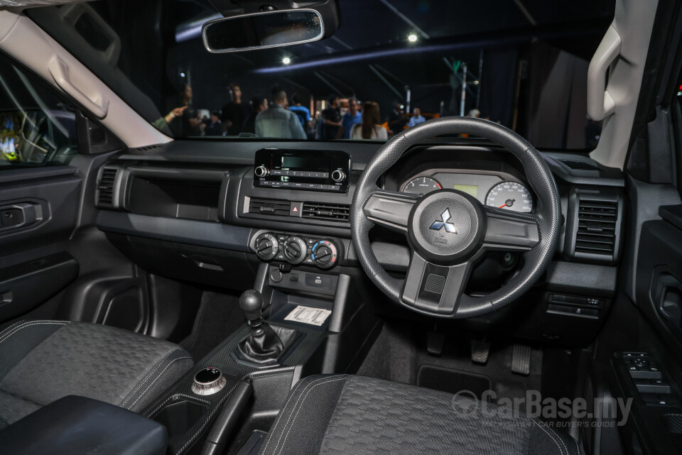 Mitsubishi Triton Mk3 (2024) Interior