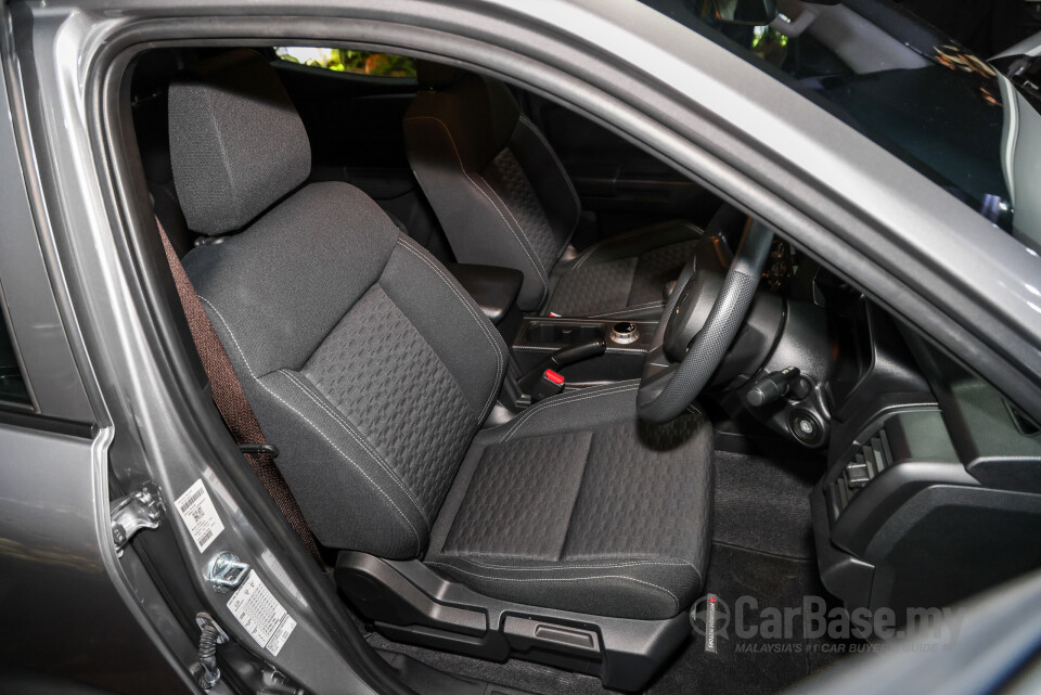 Mitsubishi Triton Mk3 (2024) Interior