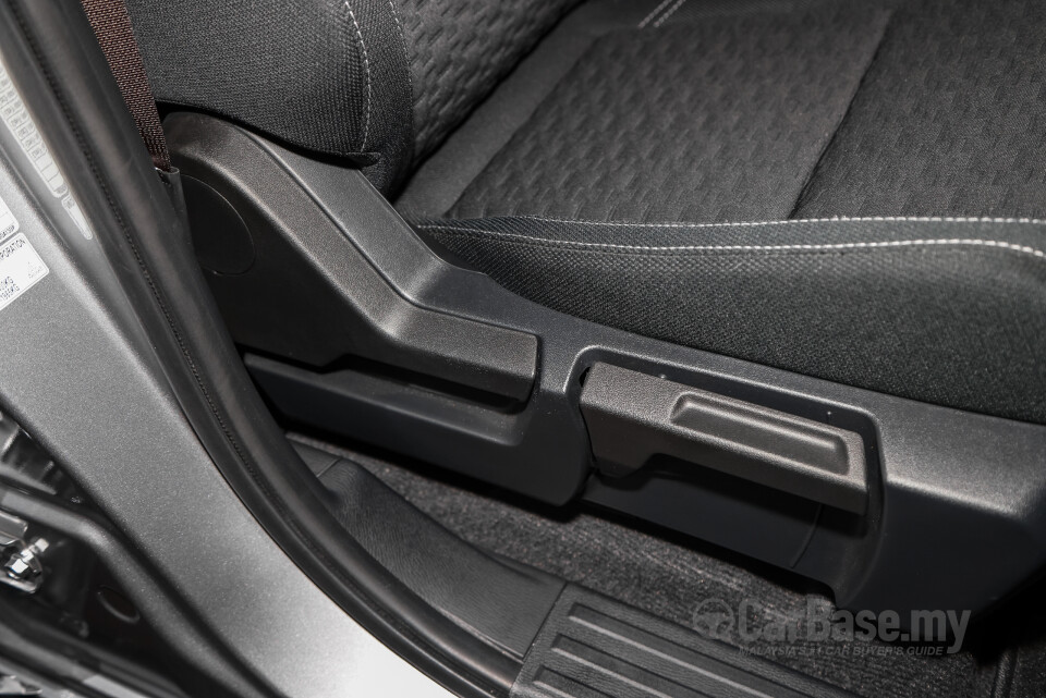 Mitsubishi Triton Mk3 (2024) Interior