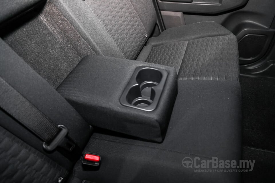 Mitsubishi Triton Mk3 (2024) Interior