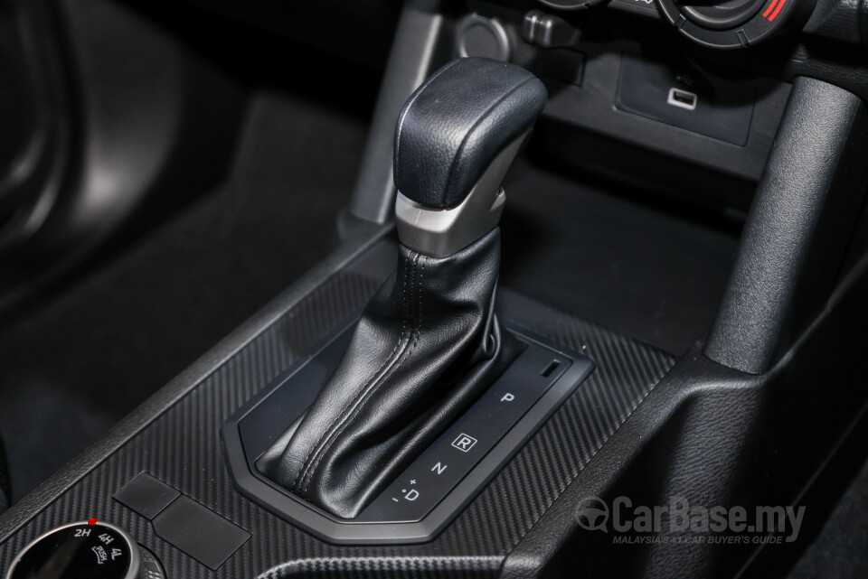 Mitsubishi Triton Mk3 (2024) Interior