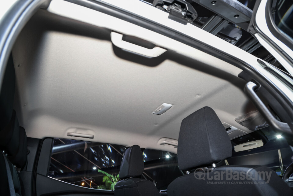 Mitsubishi Triton Mk3 (2024) Interior