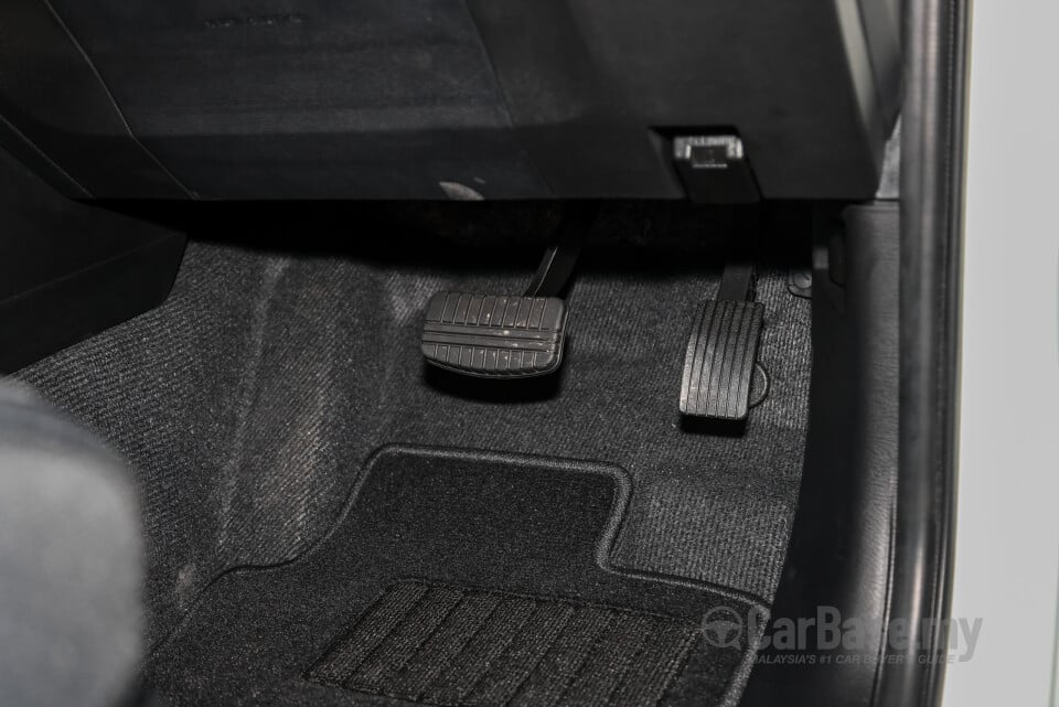 Mitsubishi Triton Mk3 (2024) Interior