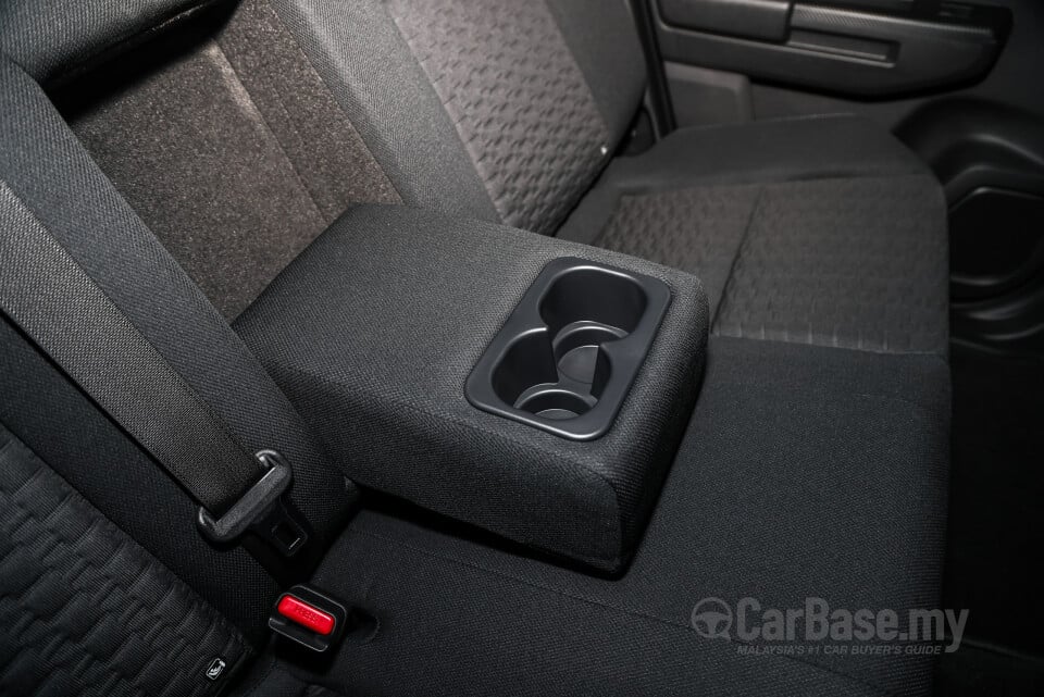 Mitsubishi Triton Mk3 (2024) Interior