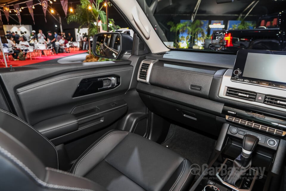 Mitsubishi Triton Mk3 (2024) Interior