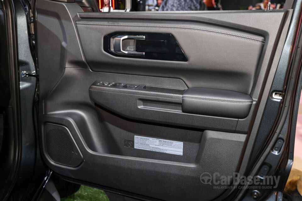 Mitsubishi Triton Mk3 (2024) Interior