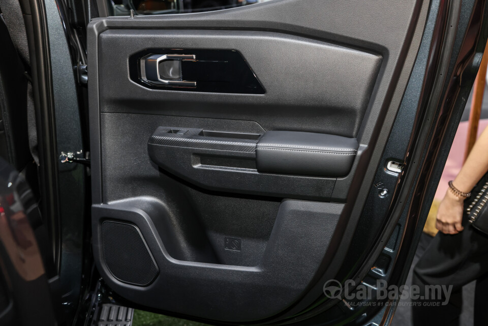 Mitsubishi Triton Mk3 (2024) Interior