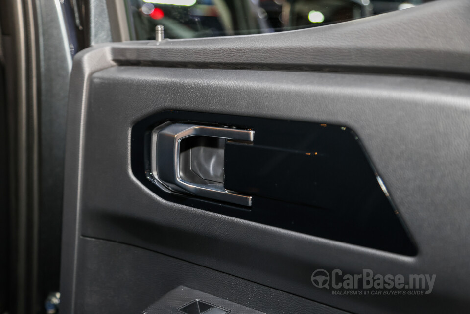 Mitsubishi Triton Mk3 (2024) Interior
