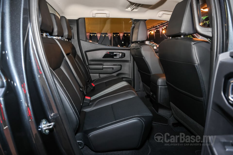 Mitsubishi Triton Mk3 (2024) Interior
