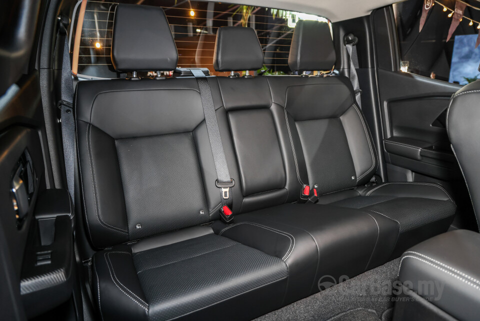 Mitsubishi Triton Mk3 (2024) Interior