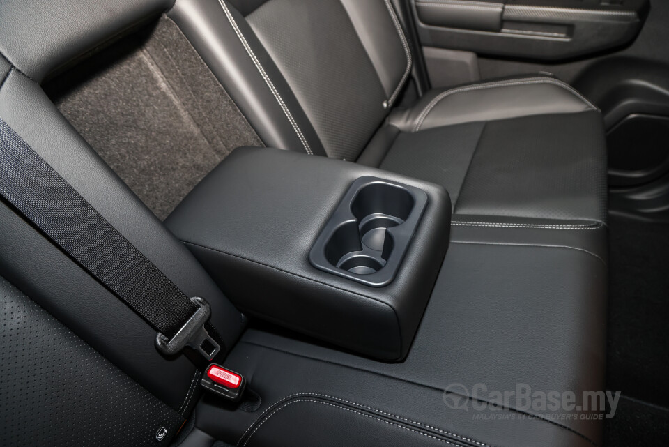 Mitsubishi Triton Mk3 (2024) Interior