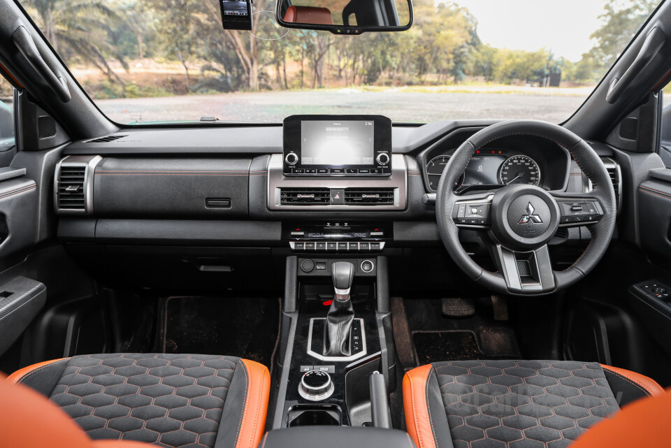 Mitsubishi Triton Mk3 (2024) Interior
