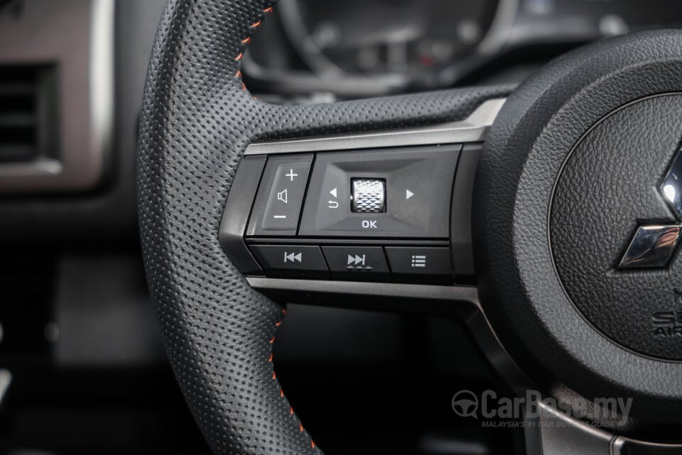 Mitsubishi Triton Mk3 (2024) Interior
