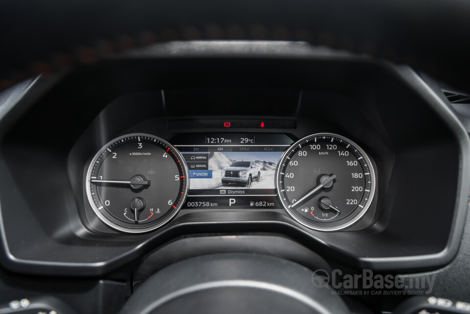Mitsubishi Triton Mk3 (2024) Interior