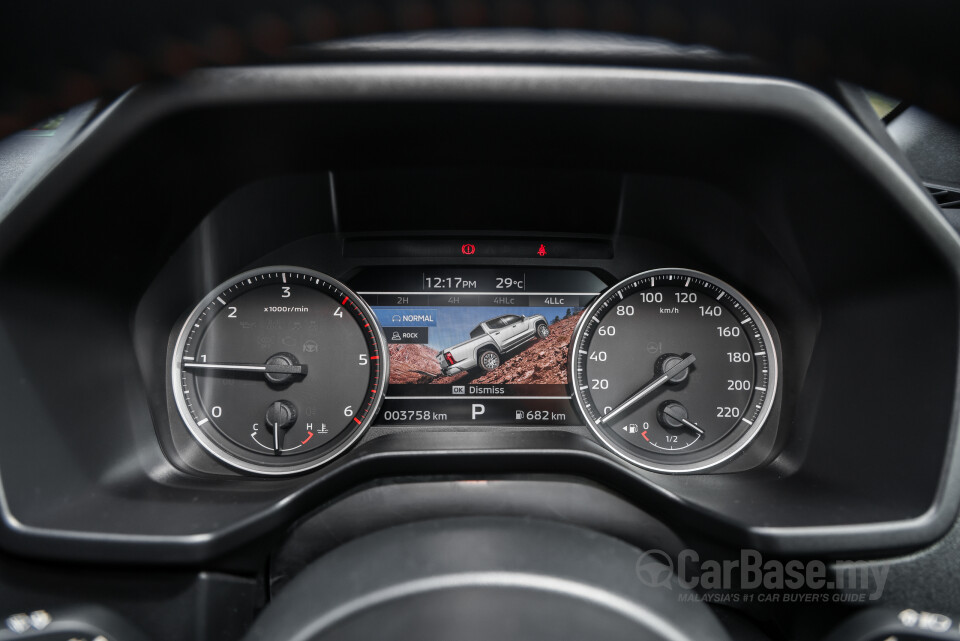 Mitsubishi Triton Mk3 (2024) Interior