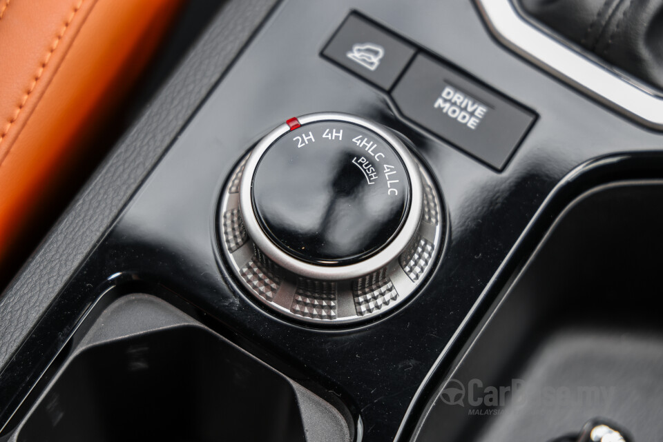 Mitsubishi Triton Mk3 (2024) Interior