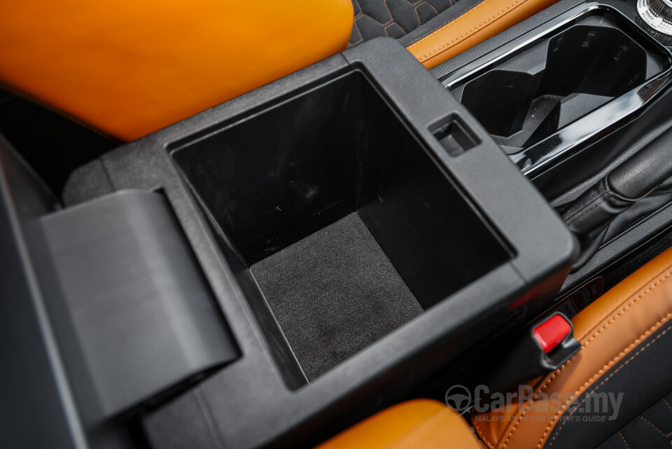 Mitsubishi Triton Mk3 (2024) Interior