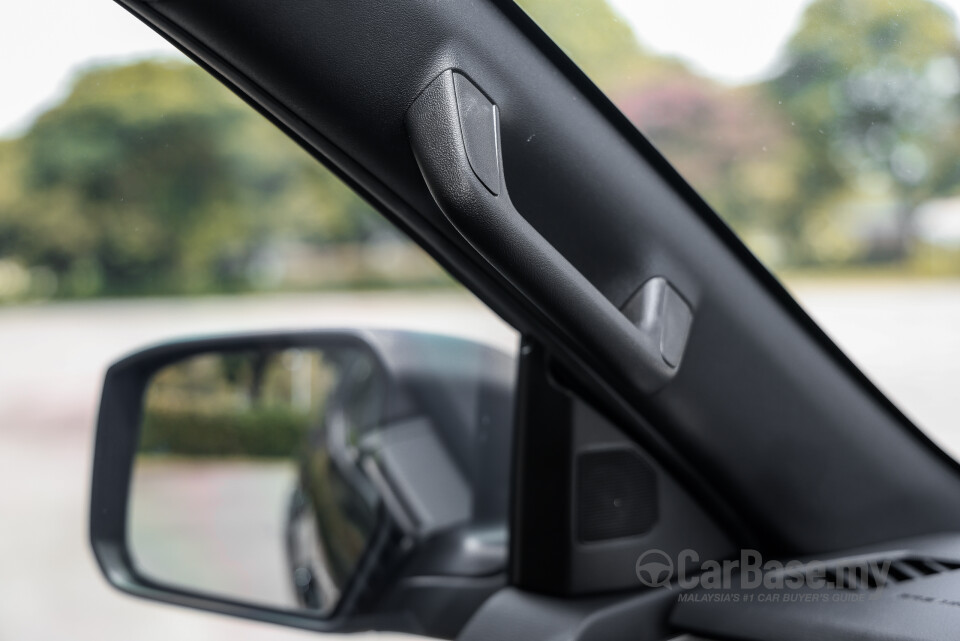 Mitsubishi Triton Mk3 (2024) Interior