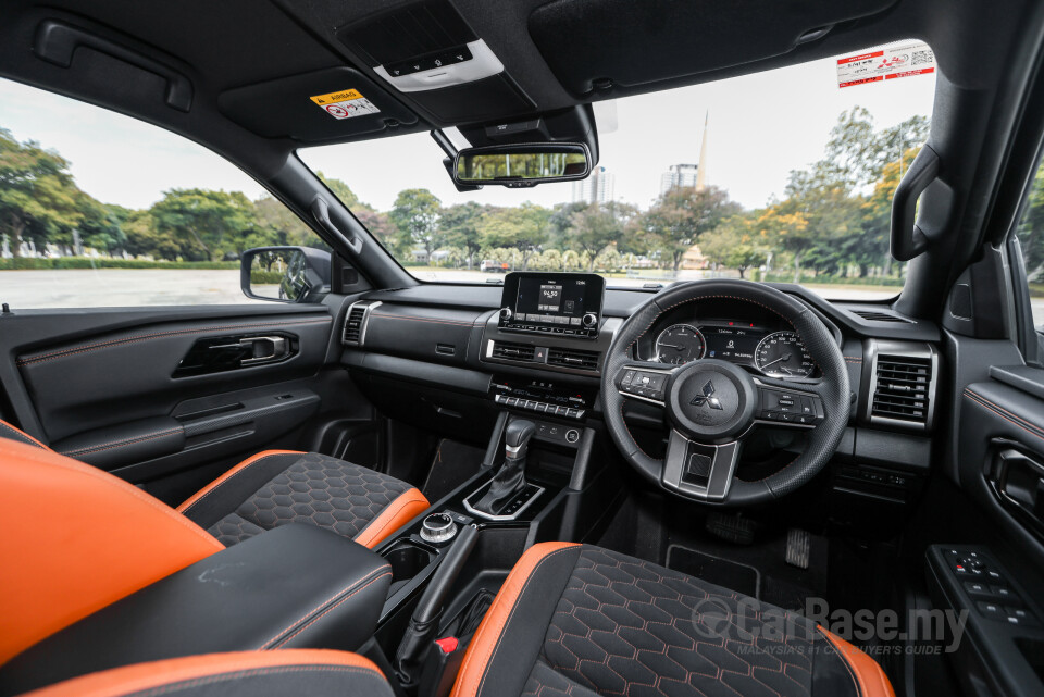 Mitsubishi Triton Mk3 (2024) Interior