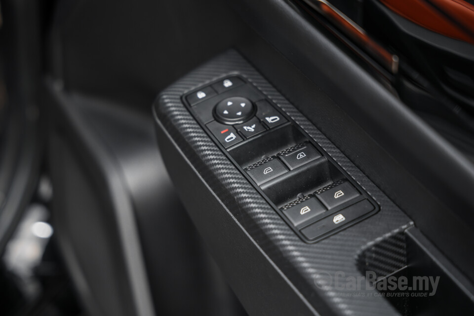 Mitsubishi Triton Mk3 (2024) Interior