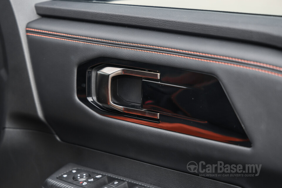 Mitsubishi Triton Mk3 (2024) Interior