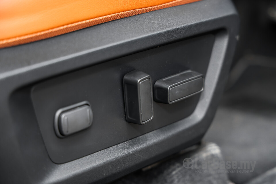 Mitsubishi Triton Mk3 (2024) Interior