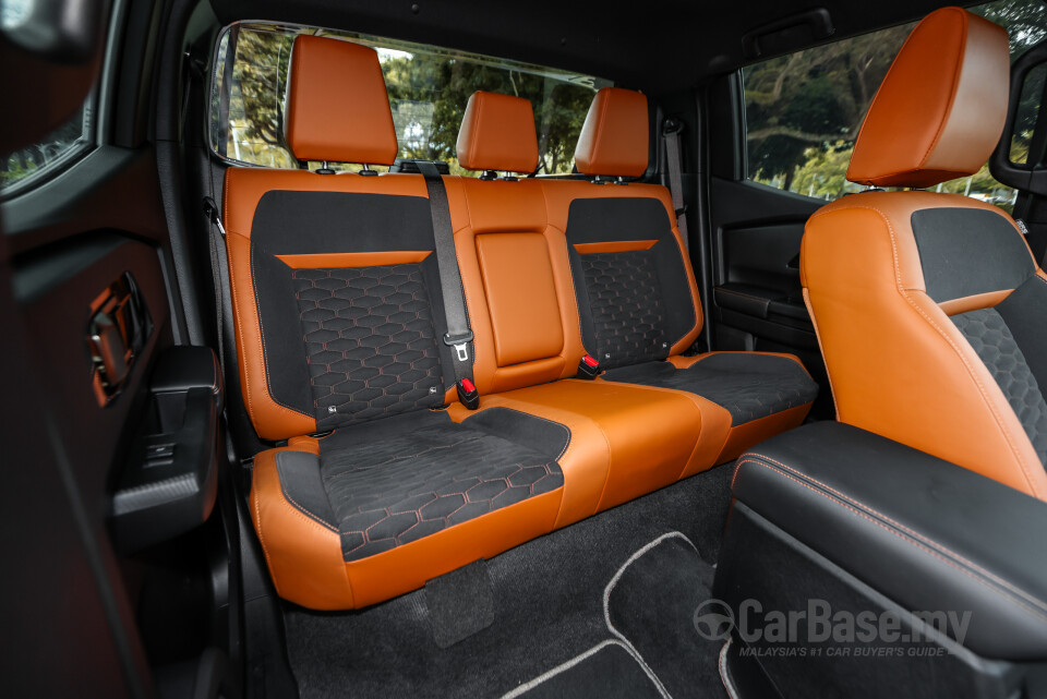 Mitsubishi Triton Mk3 (2024) Interior