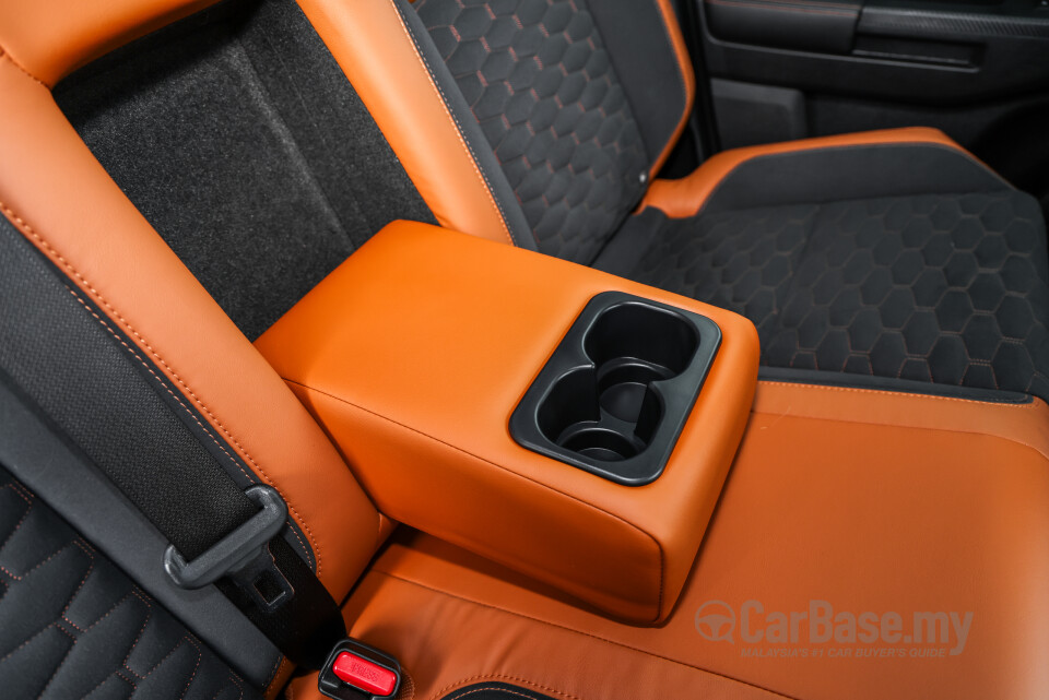 Mitsubishi Triton Mk3 (2024) Interior