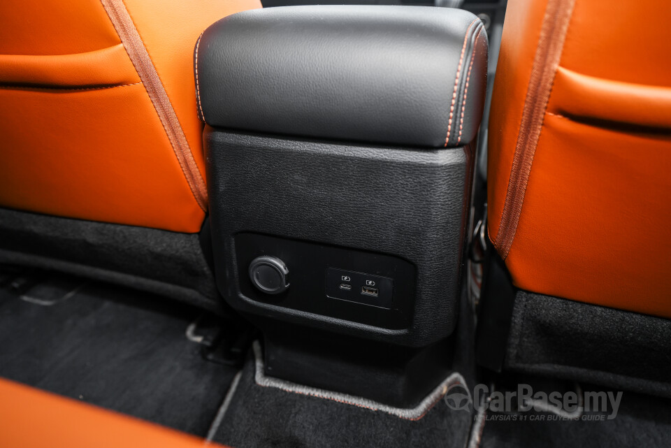 Mitsubishi Triton Mk3 (2024) Interior