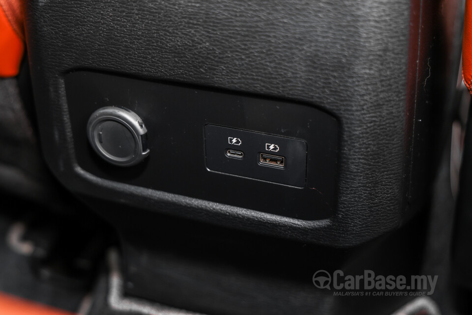 Mitsubishi Triton Mk3 (2024) Interior