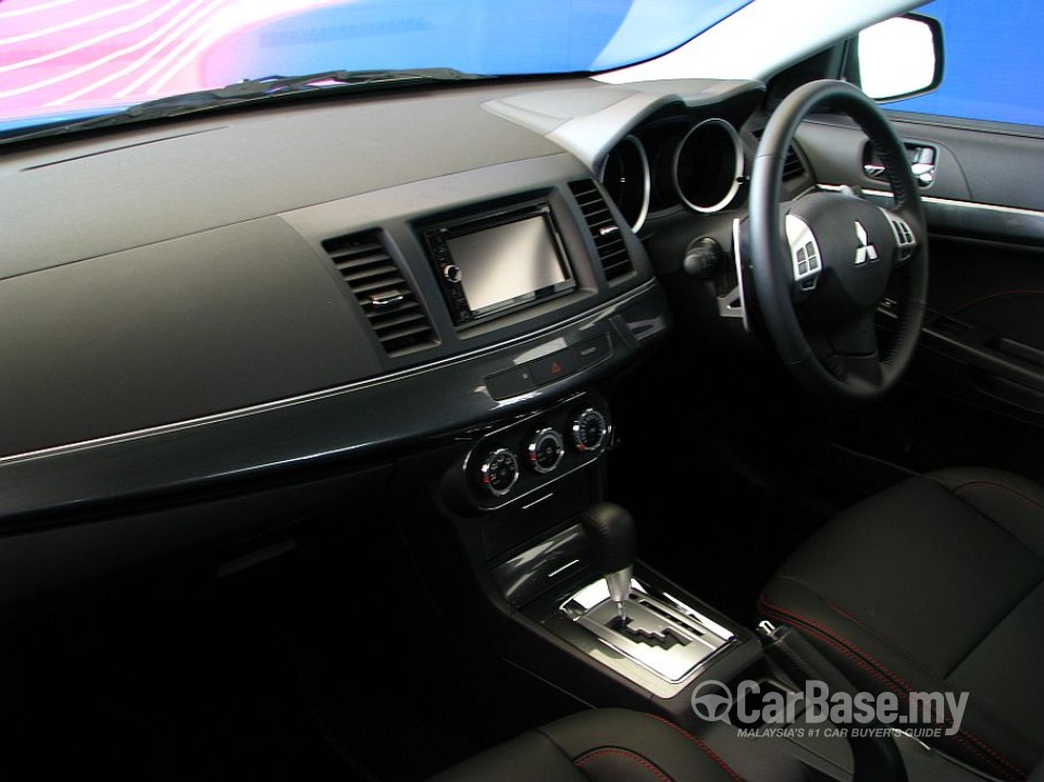 Mitsubishi Lancer Sportback Mk1 (2011) Interior