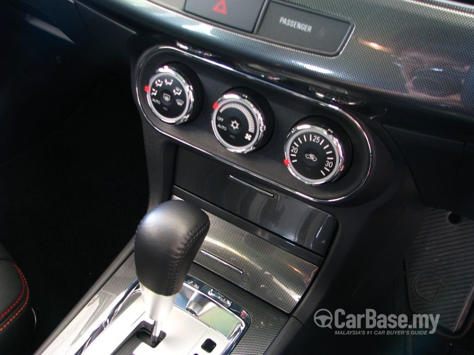 Mitsubishi Lancer Sportback Mk1 (2011) Interior