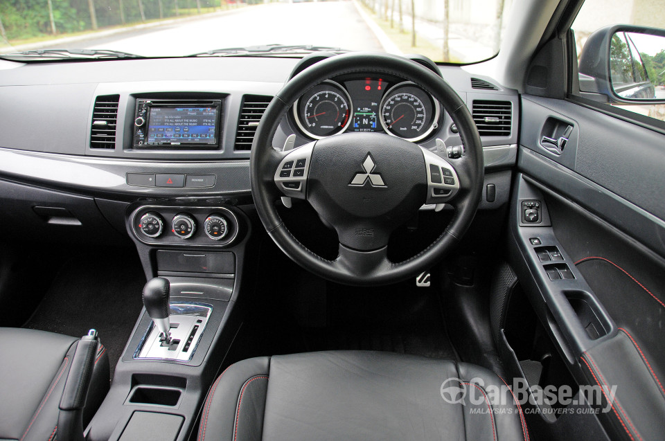 Mitsubishi Lancer Sportback Mk1 (2011) Interior