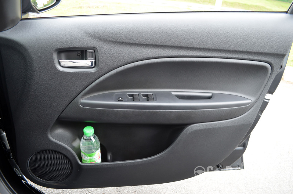 Mitsubishi Mirage Mk1 (2012) Interior