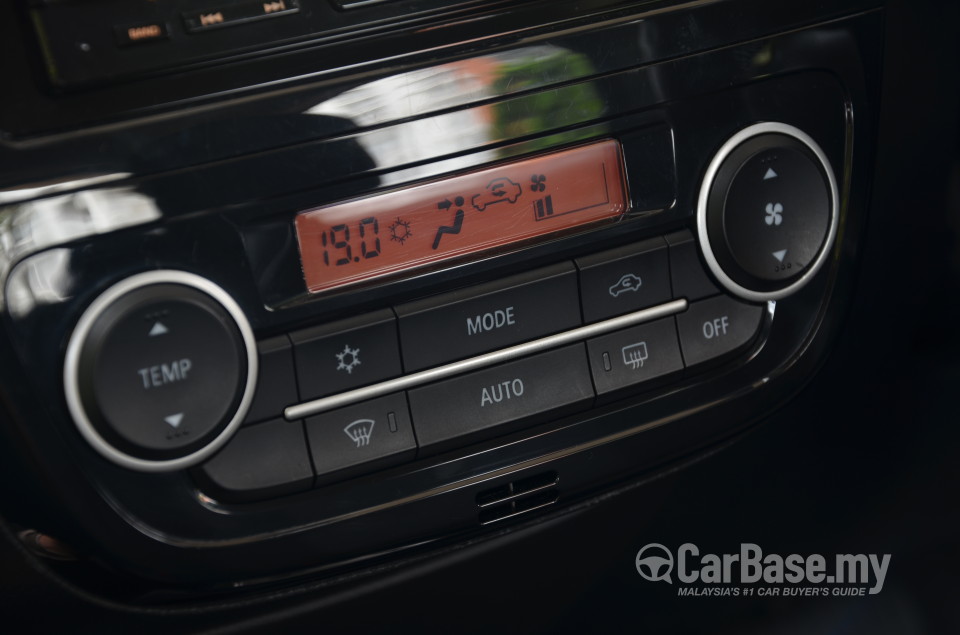 Mitsubishi Mirage Mk1 (2012) Interior