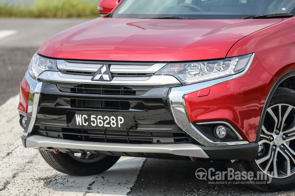 Mitsubishi Outlander RE Facelift (2016) Exterior