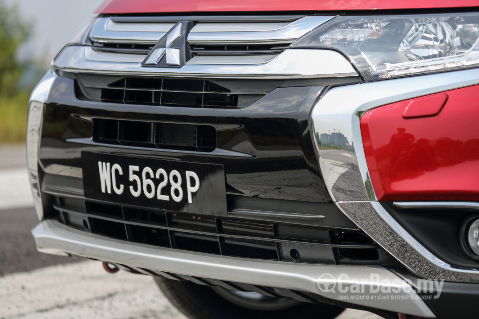 Mitsubishi Outlander RE Facelift (2016) Exterior