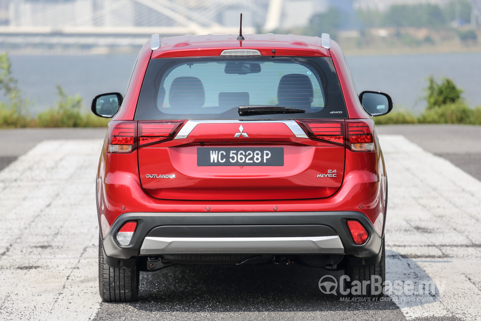 Mitsubishi Outlander RE Facelift (2016) Exterior