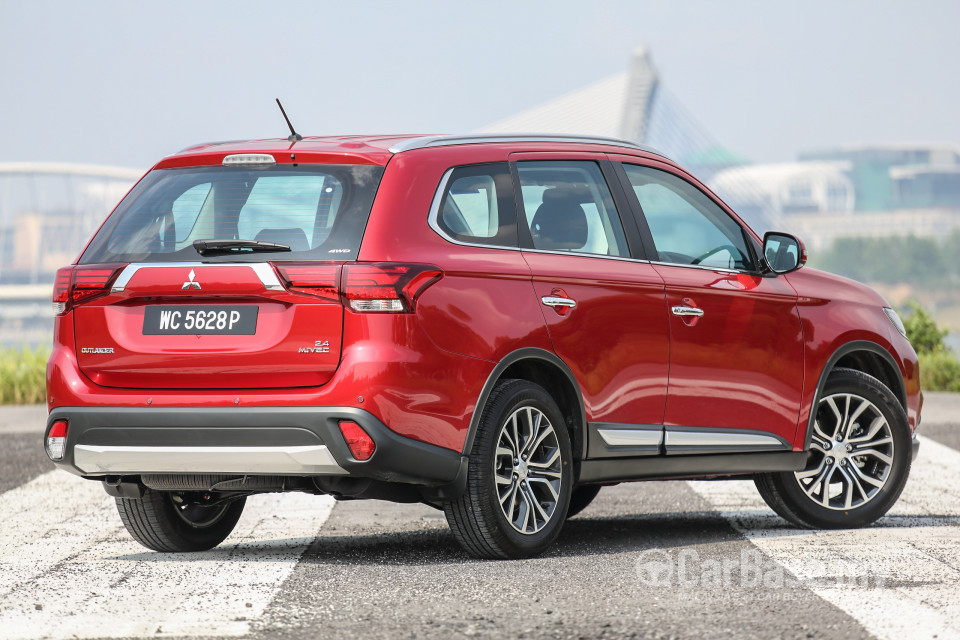 Mitsubishi Outlander RE Facelift (2016) Exterior