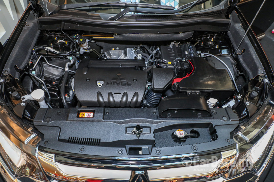 Mitsubishi Outlander RE Facelift (2016) Exterior