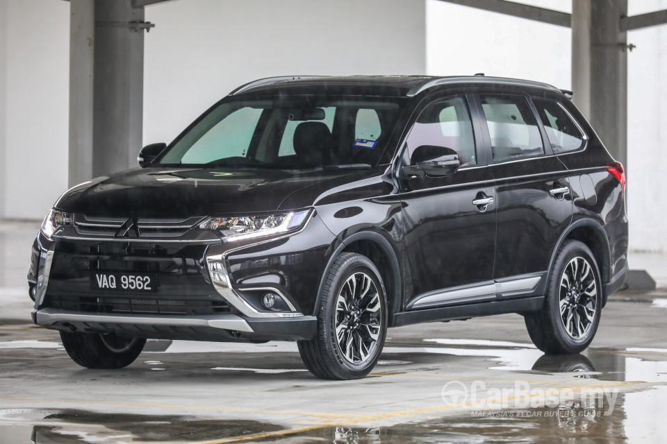 Mitsubishi Outlander RE Facelift (2016) Exterior