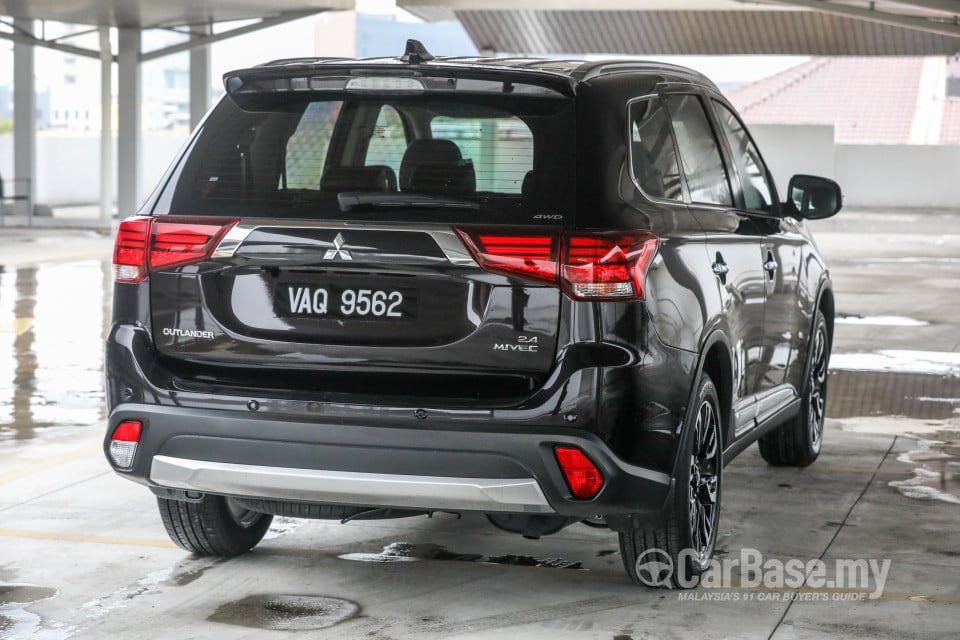Mitsubishi Outlander RE Facelift (2016) Exterior