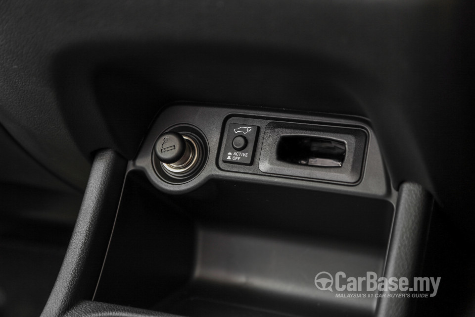 Mitsubishi Outlander RE Facelift (2016) Interior