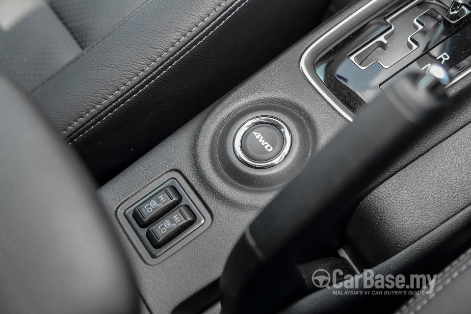 Mitsubishi Outlander RE Facelift (2016) Interior