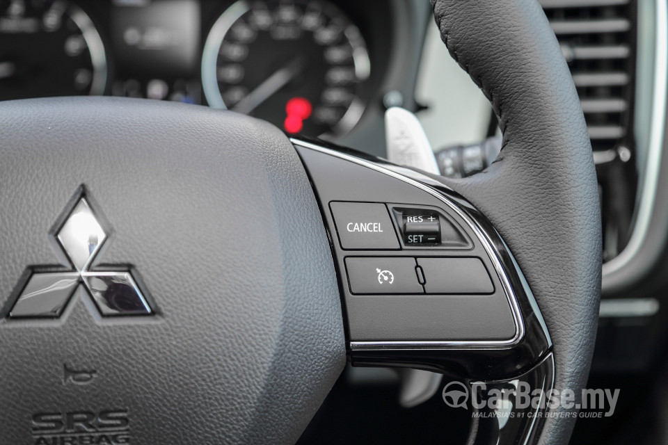 Mitsubishi Outlander RE Facelift (2016) Interior
